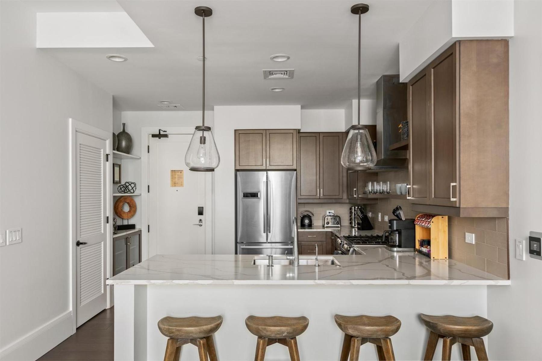 The Views Over Pack Square Park: Luxury Downtown Arras Condo Asheville Exterior photo