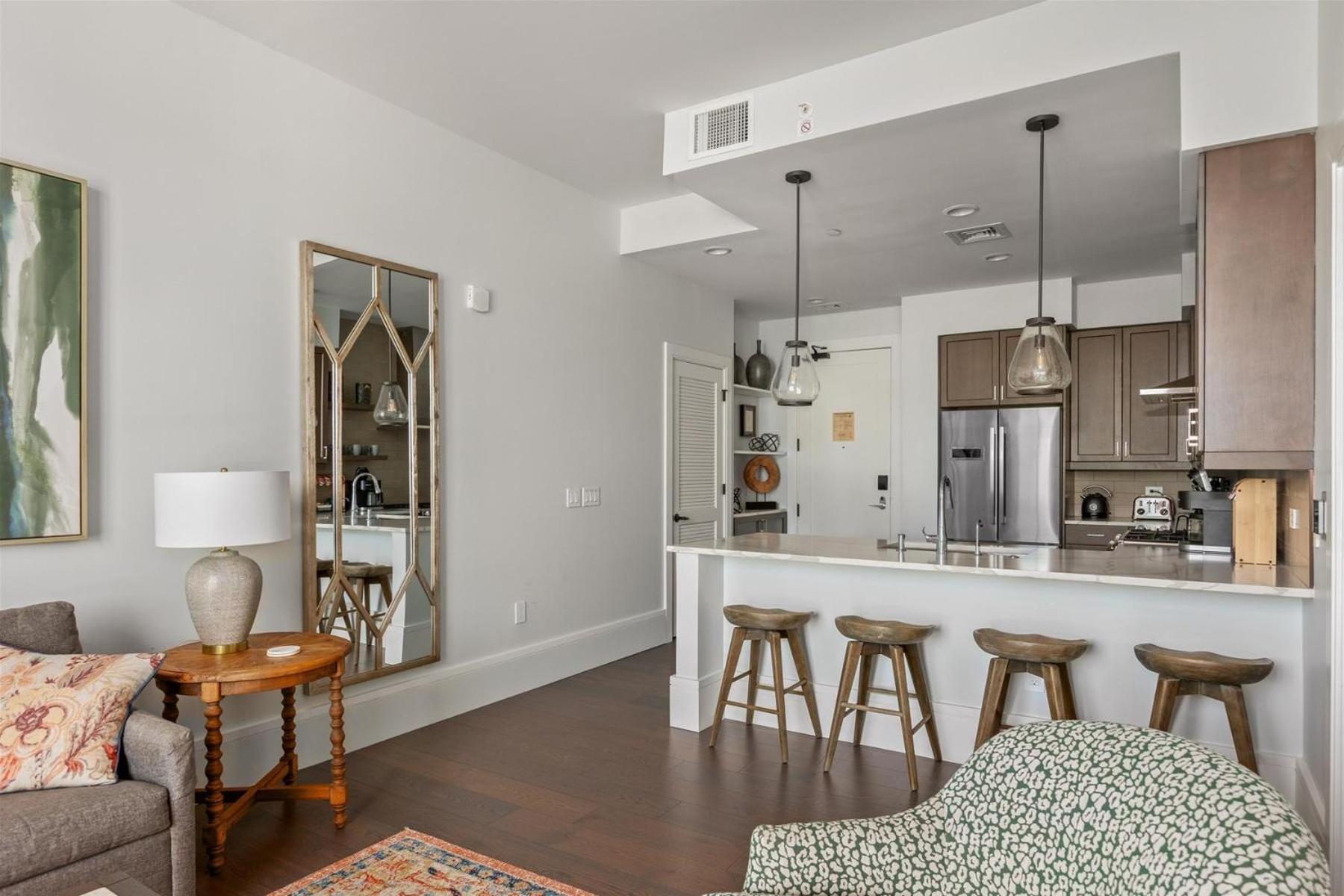 The Views Over Pack Square Park: Luxury Downtown Arras Condo Asheville Exterior photo